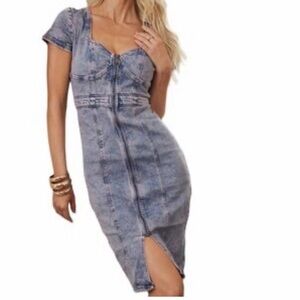 VENUS Light Blue Acid-Wash Zip-Front Midi Dress